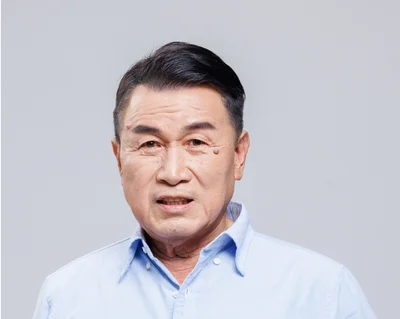 張漢忠 照片