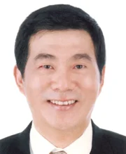 周勝考 照片