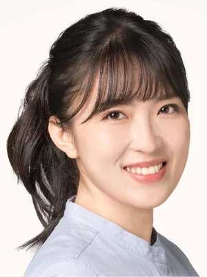 山田摩衣 照片