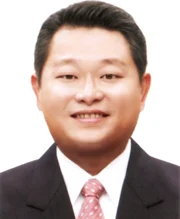 邱烽堯 照片